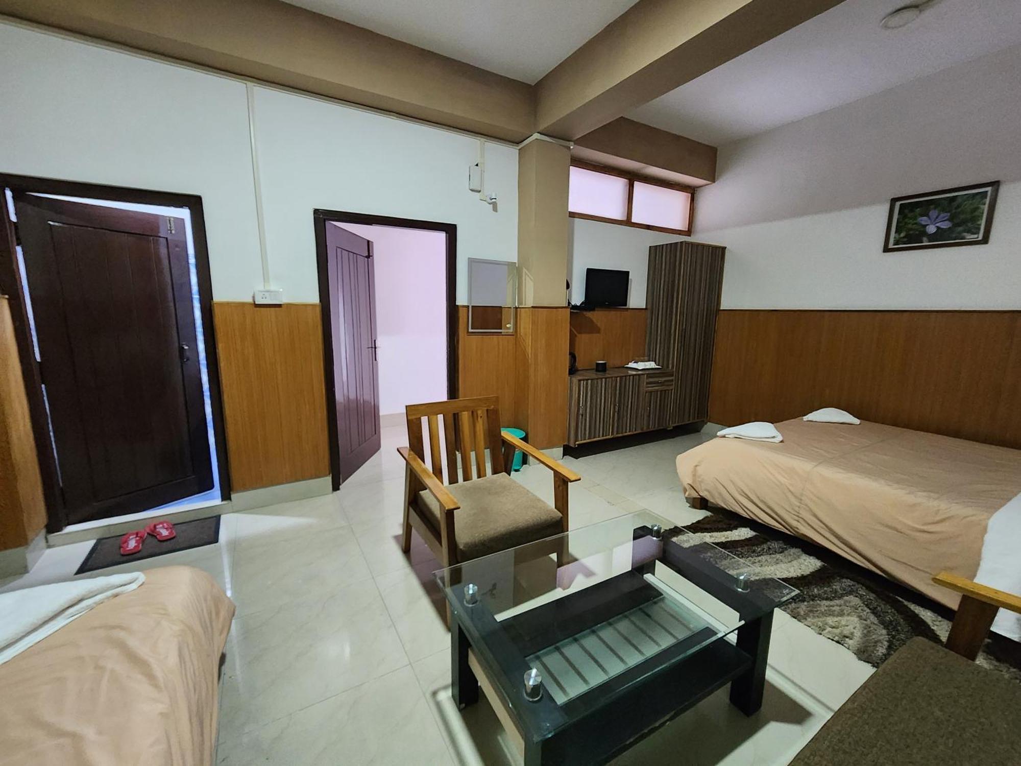 Hotel The Oak Tawang Eksteriør billede