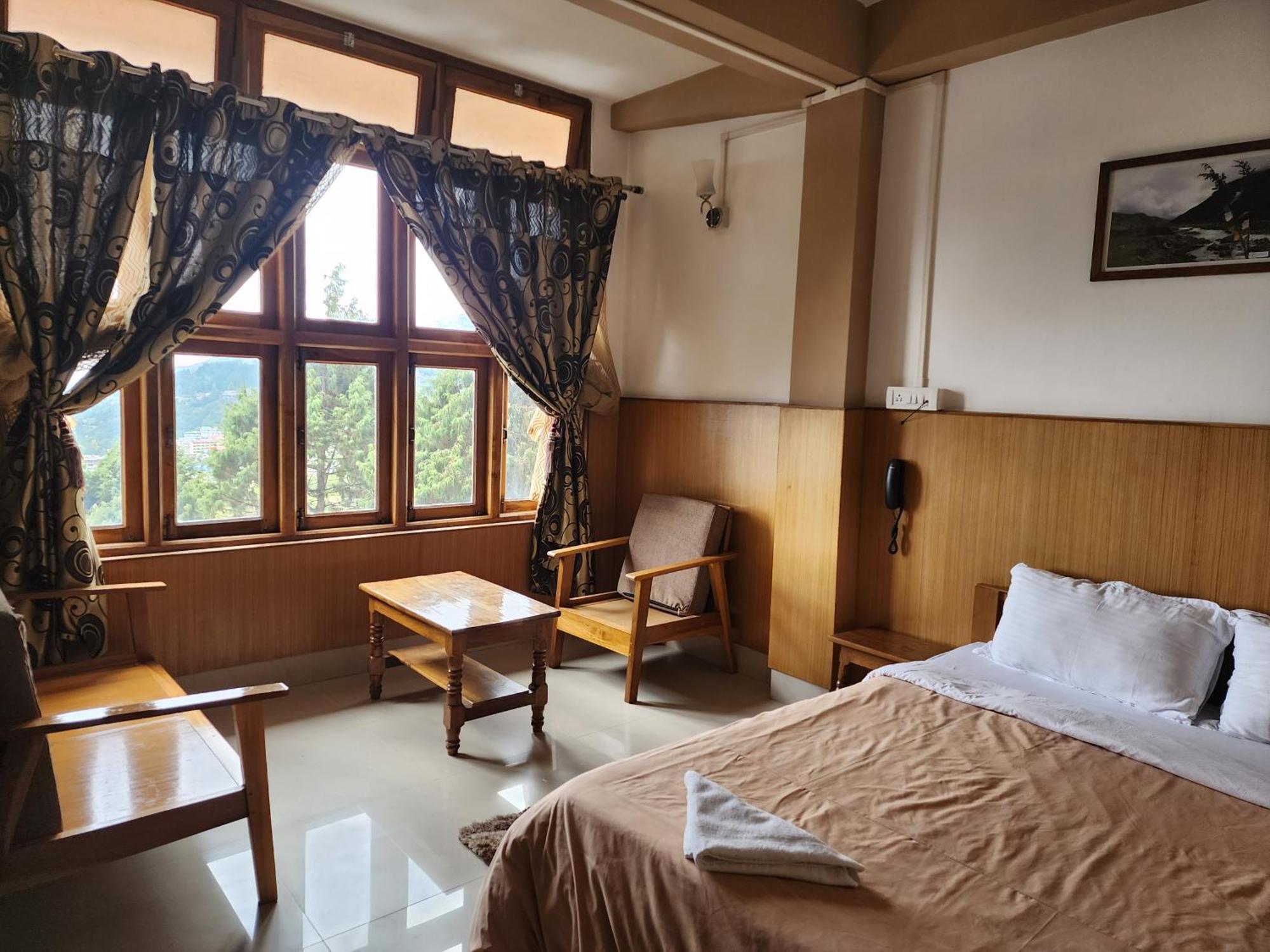 Hotel The Oak Tawang Eksteriør billede