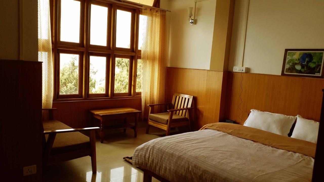 Hotel The Oak Tawang Eksteriør billede
