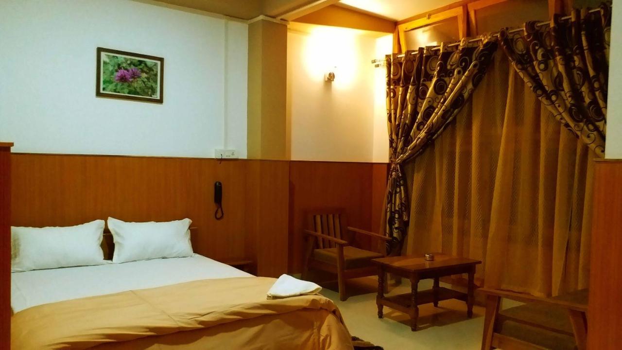 Hotel The Oak Tawang Eksteriør billede